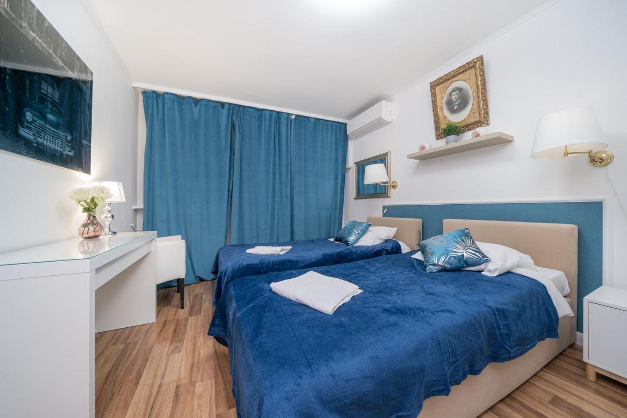 Unitapartaments Short Rent Apartment In Warsaw By Metro Station Rondo Onz Apart With 3Bedrooms 23 Exterior foto