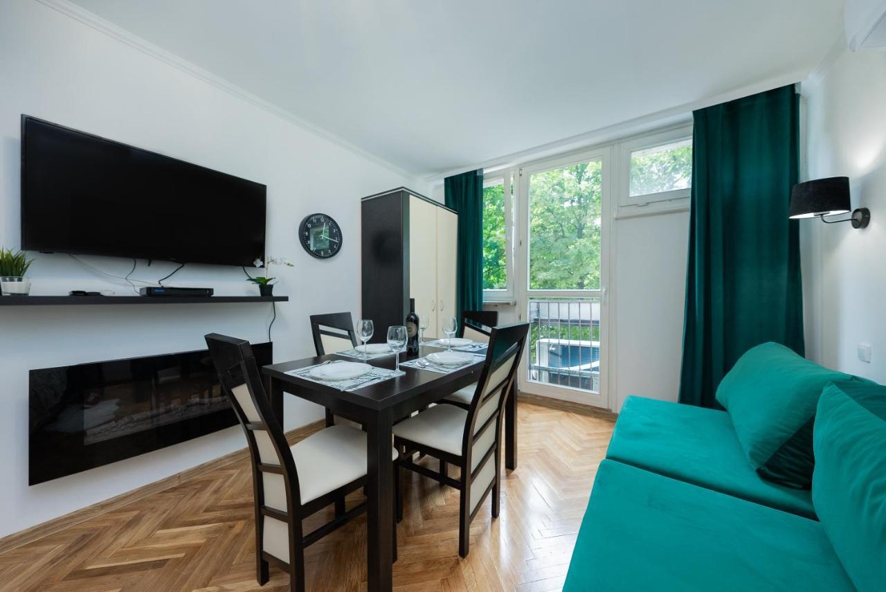 Unitapartaments Short Rent Apartment In Warsaw By Metro Station Rondo Onz Apart With 3Bedrooms 23 Exterior foto