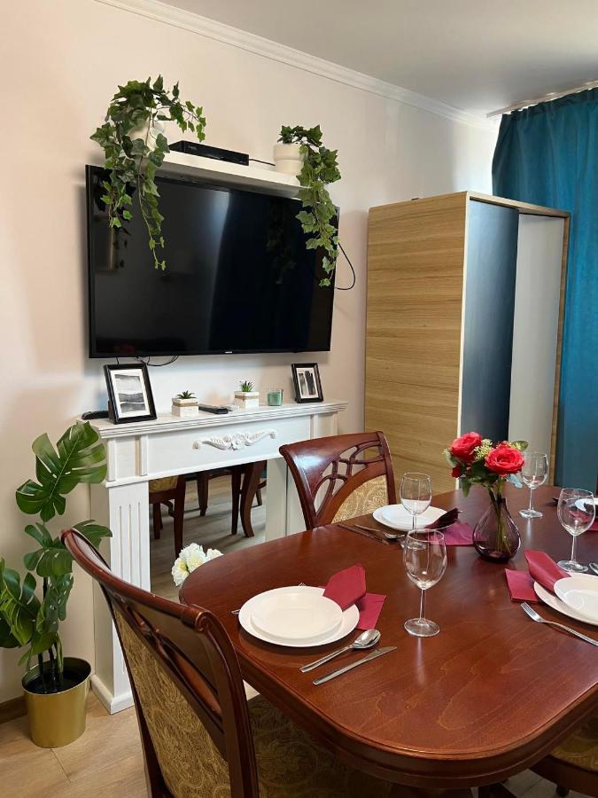 Unitapartaments Short Rent Apartment In Warsaw By Metro Station Rondo Onz Apart With 3Bedrooms 23 Exterior foto