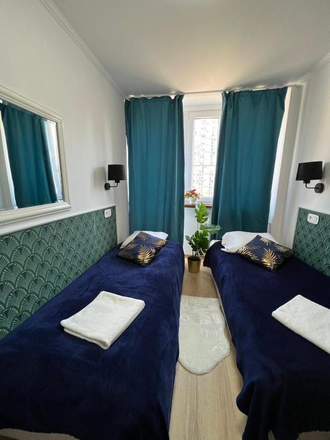 Unitapartaments Short Rent Apartment In Warsaw By Metro Station Rondo Onz Apart With 3Bedrooms 23 Exterior foto